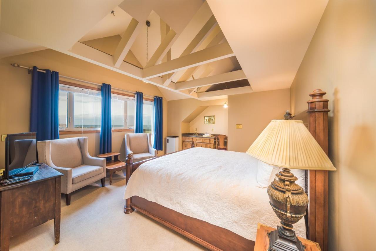 Bed & Breakfast Dashwood Manor Seaside Bed & Breakfast Victoria