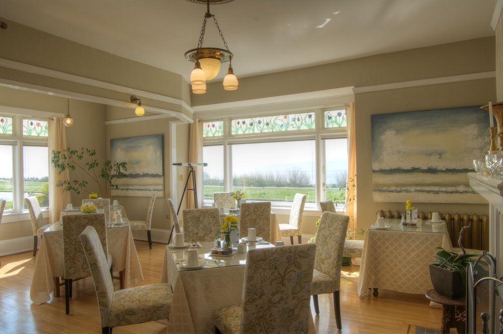 Bed & Breakfast Dashwood Manor Seaside Bed & Breakfast