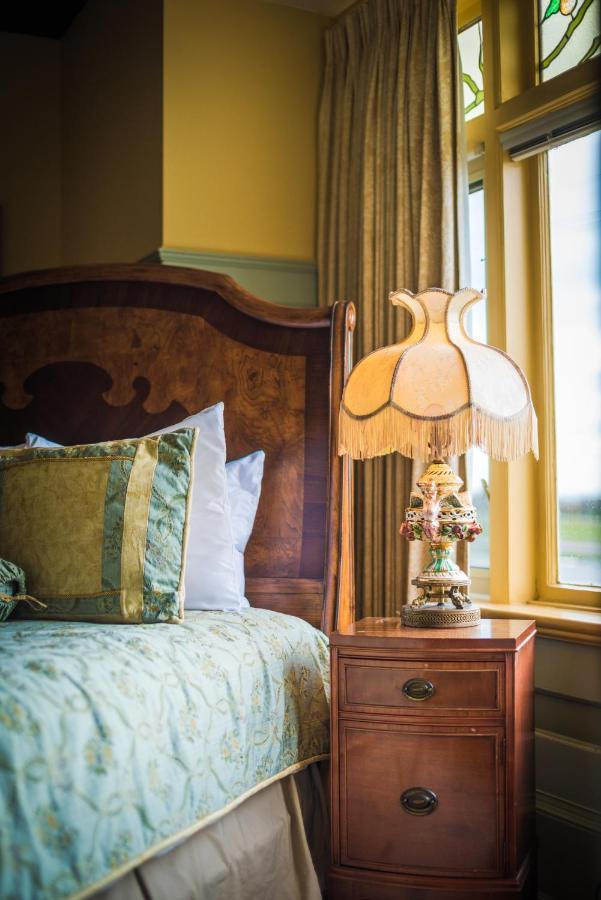 Dashwood Manor海滨床和早餐4*